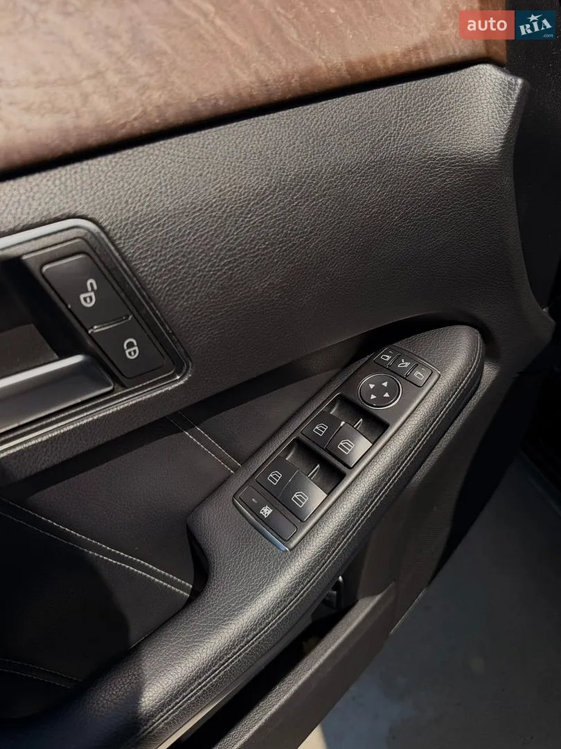 2013 Mercedes-Benz E-klasse - мініатюра 24