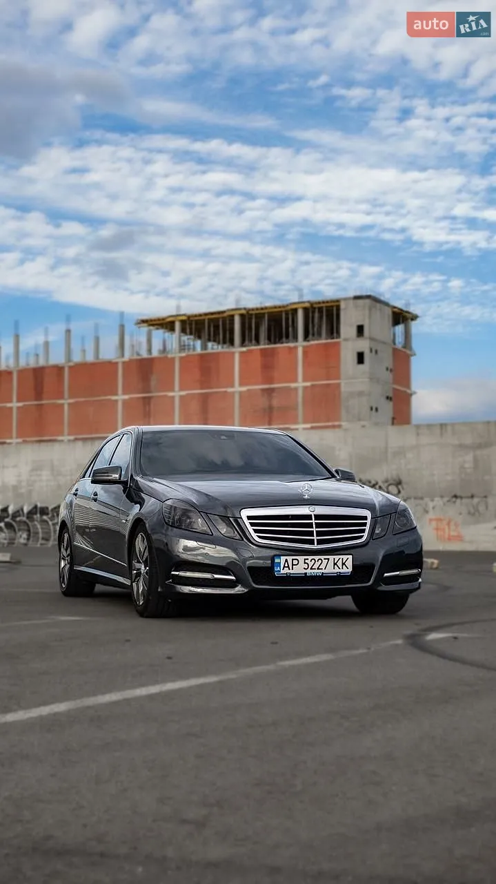 2011 Mercedes-Benz E-klasse - фото 1