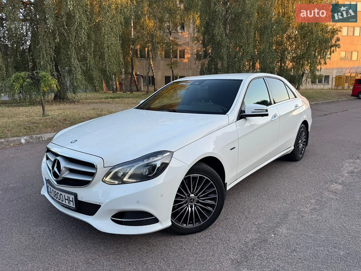 2015 Mercedes-Benz E-klasse - фото 1