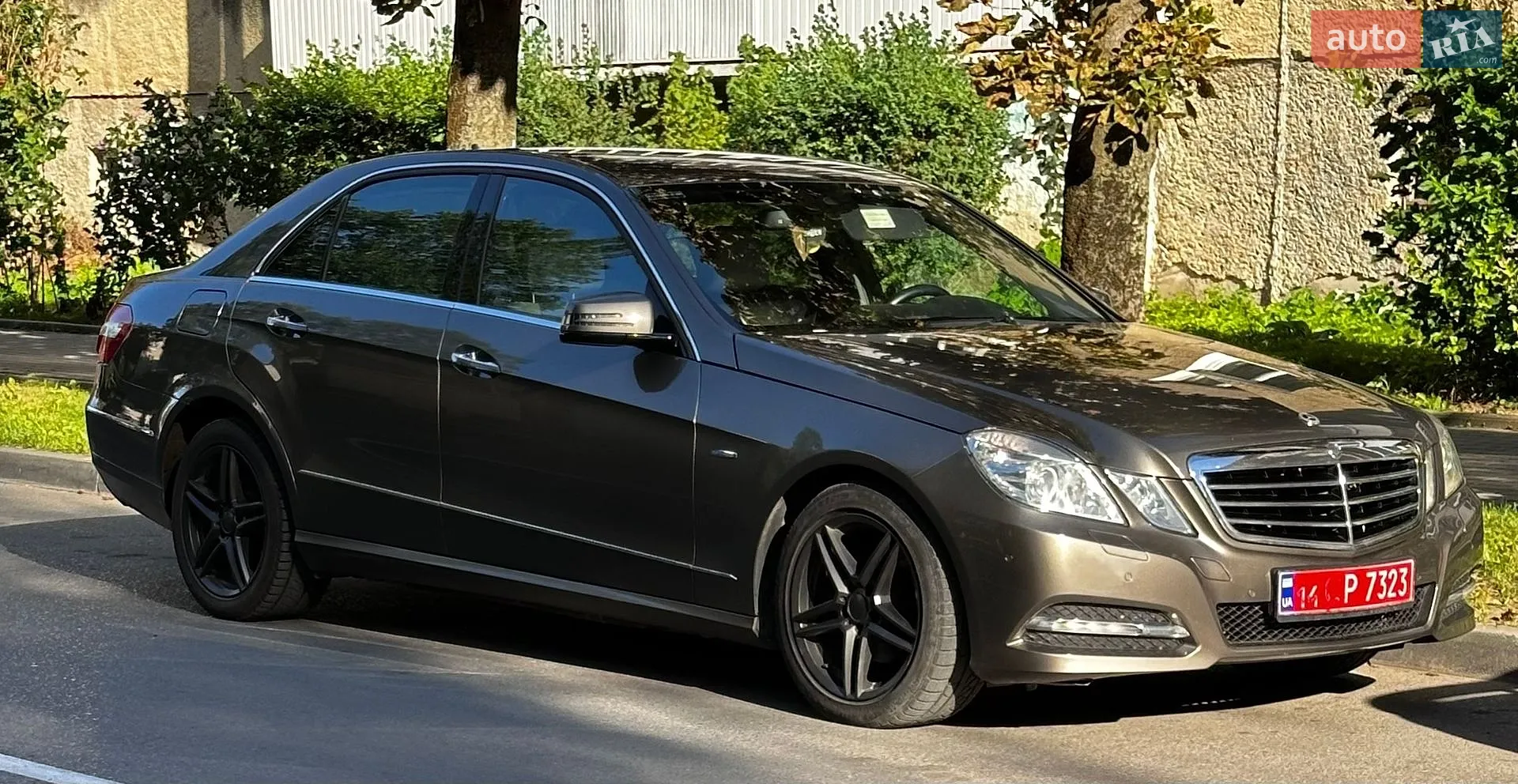 2011 Mercedes-Benz E-klasse - мініатюра 2
