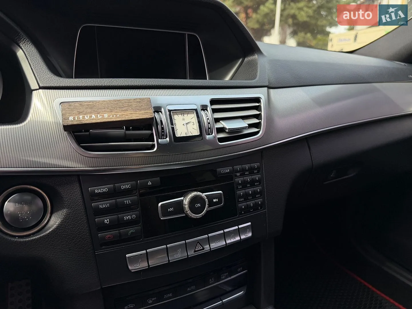 2013 Mercedes-Benz E-klasse - мініатюра 21