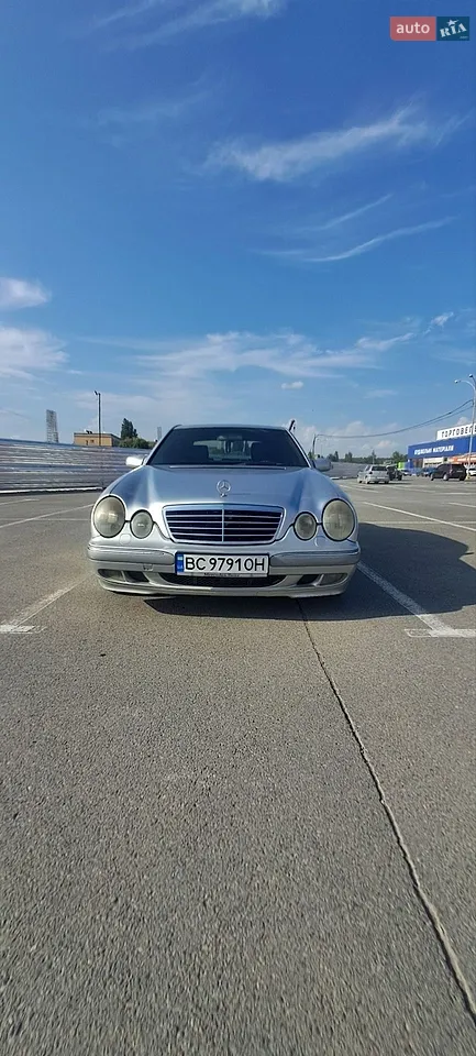 Mercedes-Benz E-Class 2000