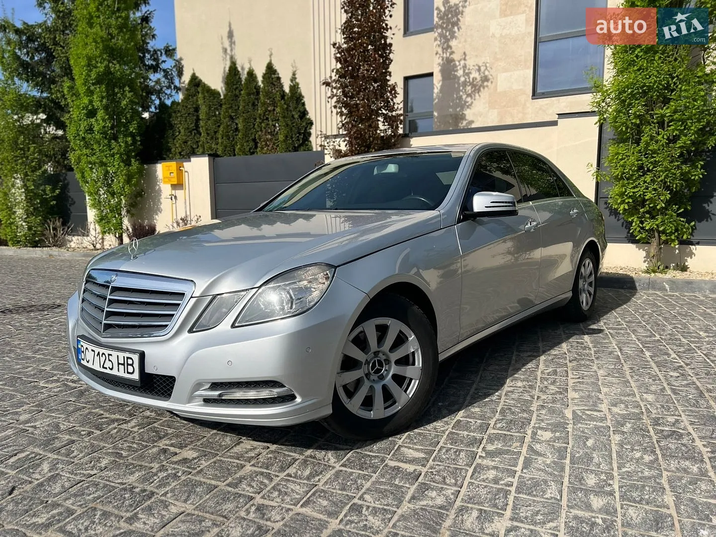 2013 Mercedes-Benz E-klasse - мініатюра 3