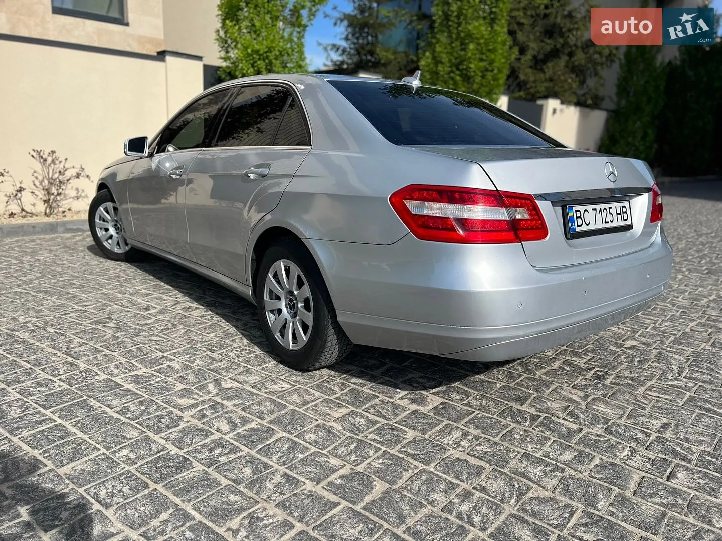2013 Mercedes-Benz E-klasse - мініатюра 24