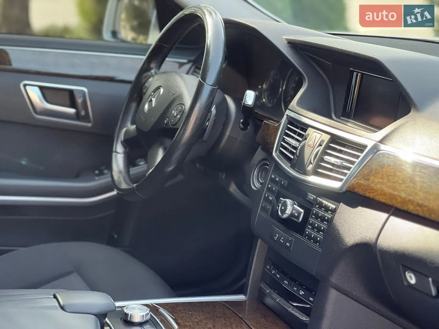 2013 Mercedes-Benz E-klasse - мініатюра 31