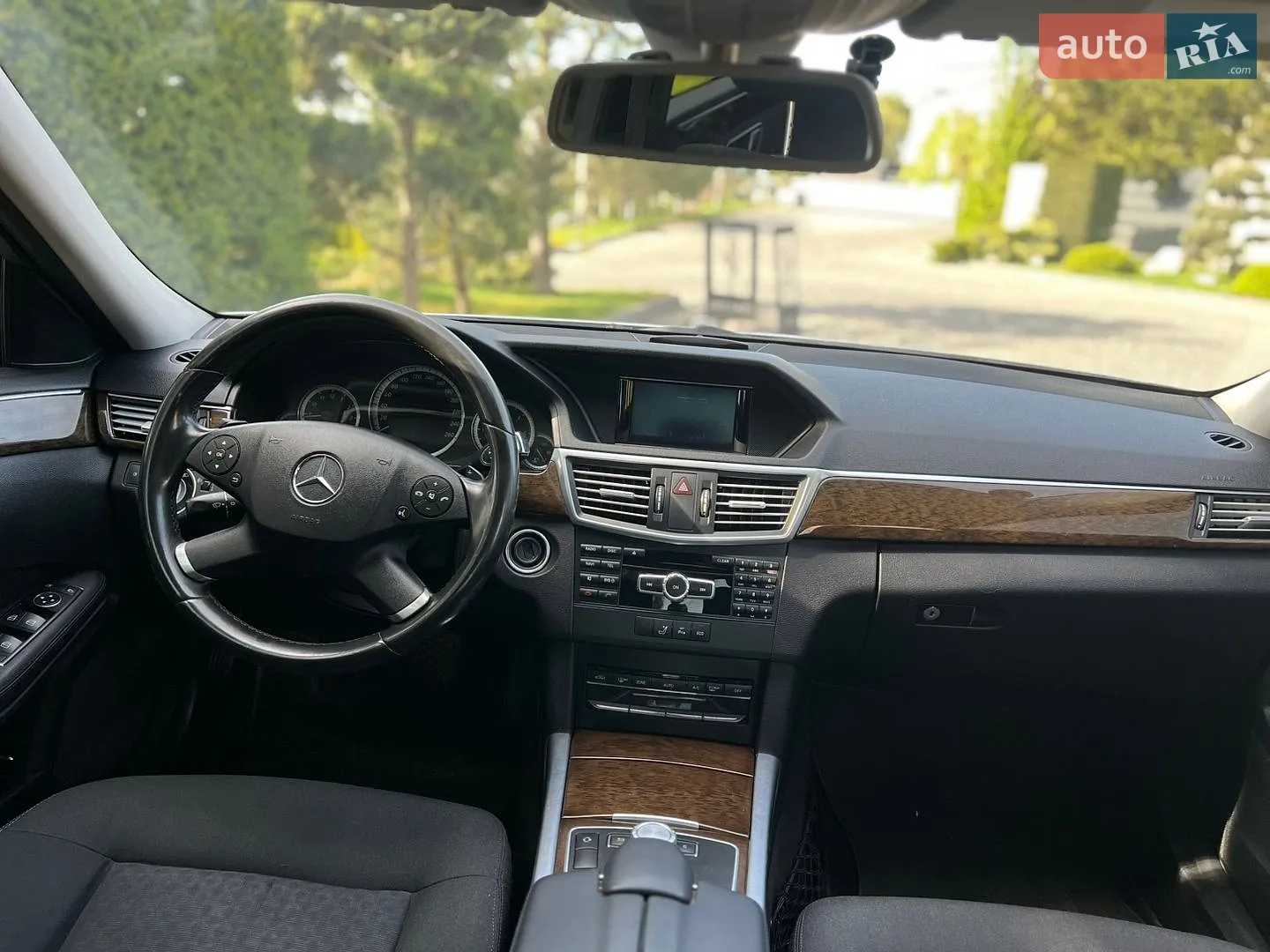 2013 Mercedes-Benz E-klasse - мініатюра 47