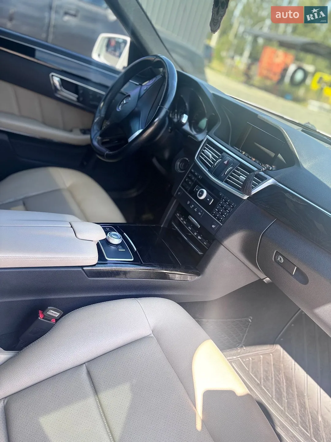 2011 Mercedes-Benz E-klasse - мініатюра 10