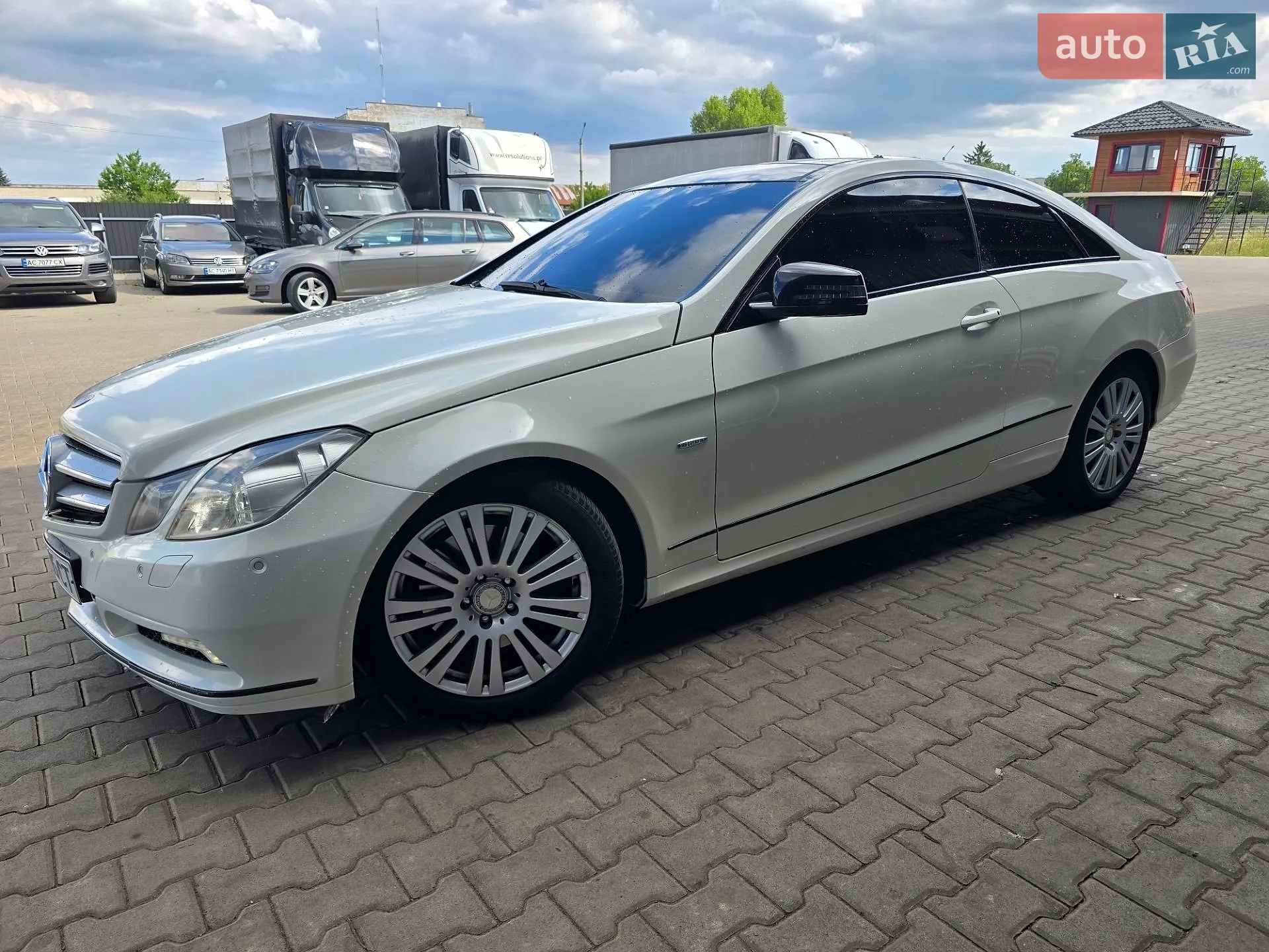2010 Mercedes-Benz E-klasse - мініатюра 4