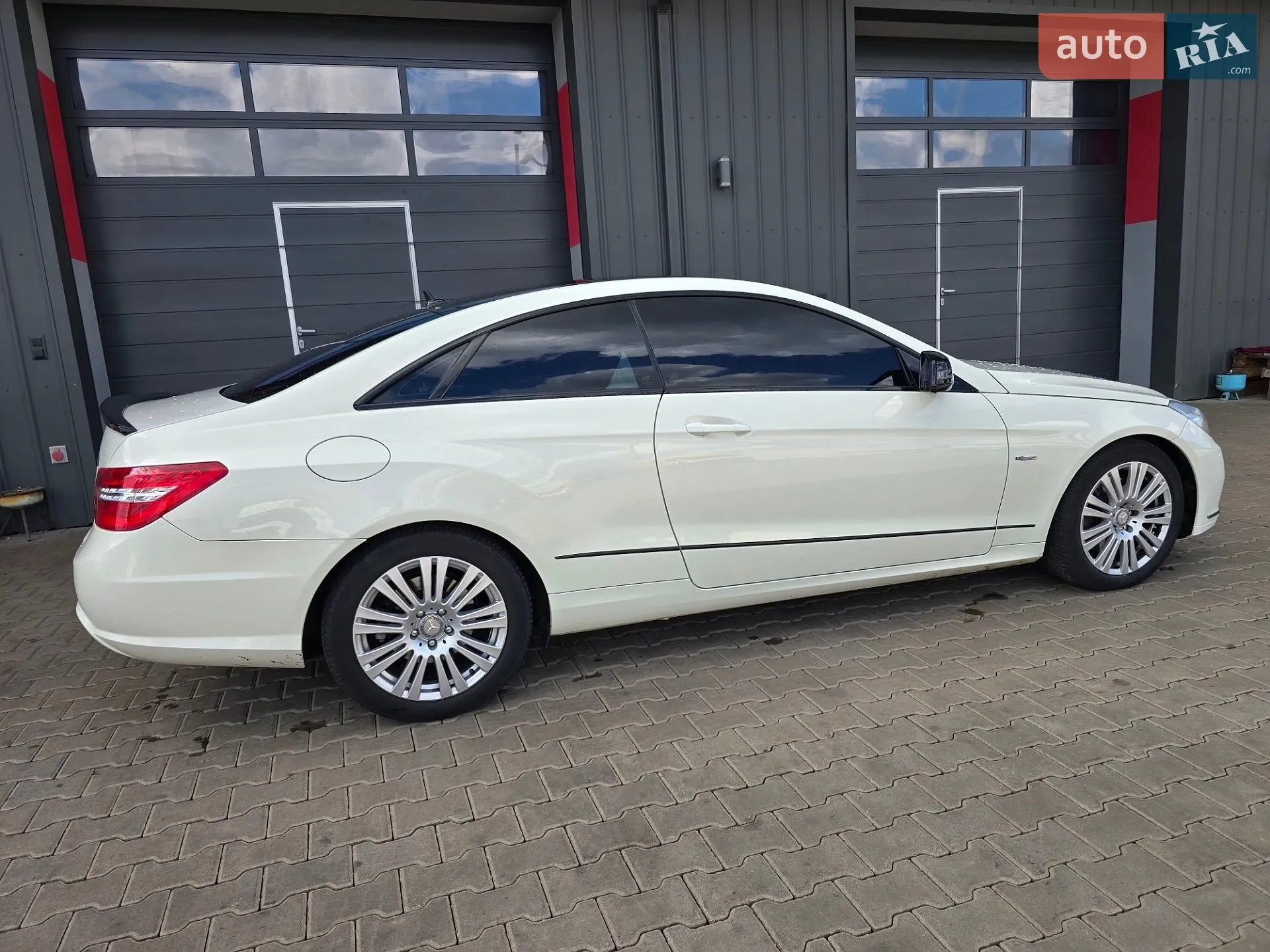 2010 Mercedes-Benz E-klasse - мініатюра 14