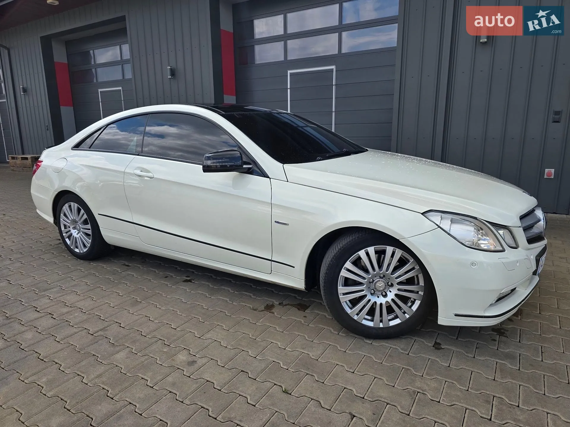2010 Mercedes-Benz E-klasse - мініатюра 16