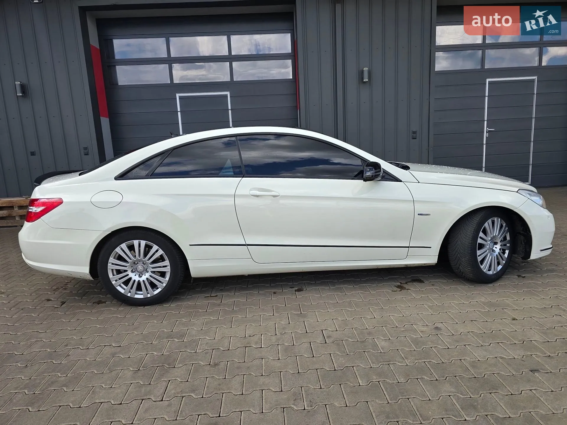 2010 Mercedes-Benz E-klasse - мініатюра 15