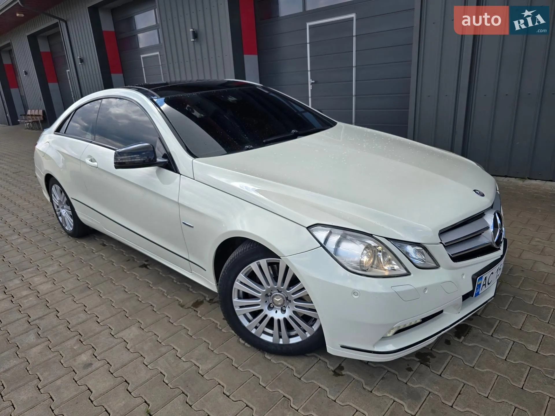 2010 Mercedes-Benz E-klasse - мініатюра 17