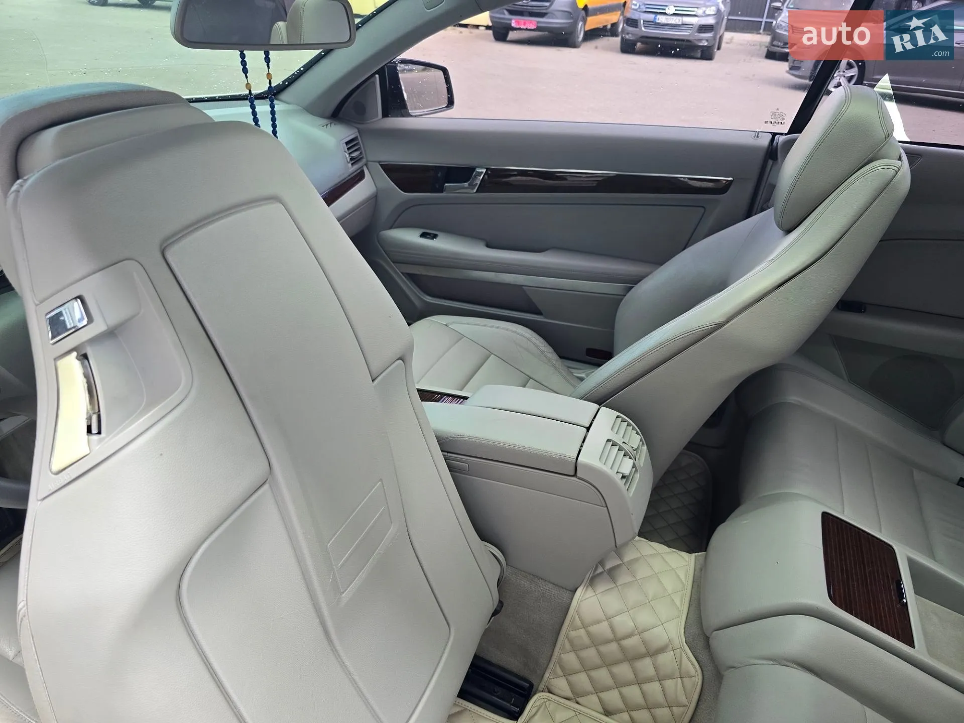 2010 Mercedes-Benz E-klasse - мініатюра 30