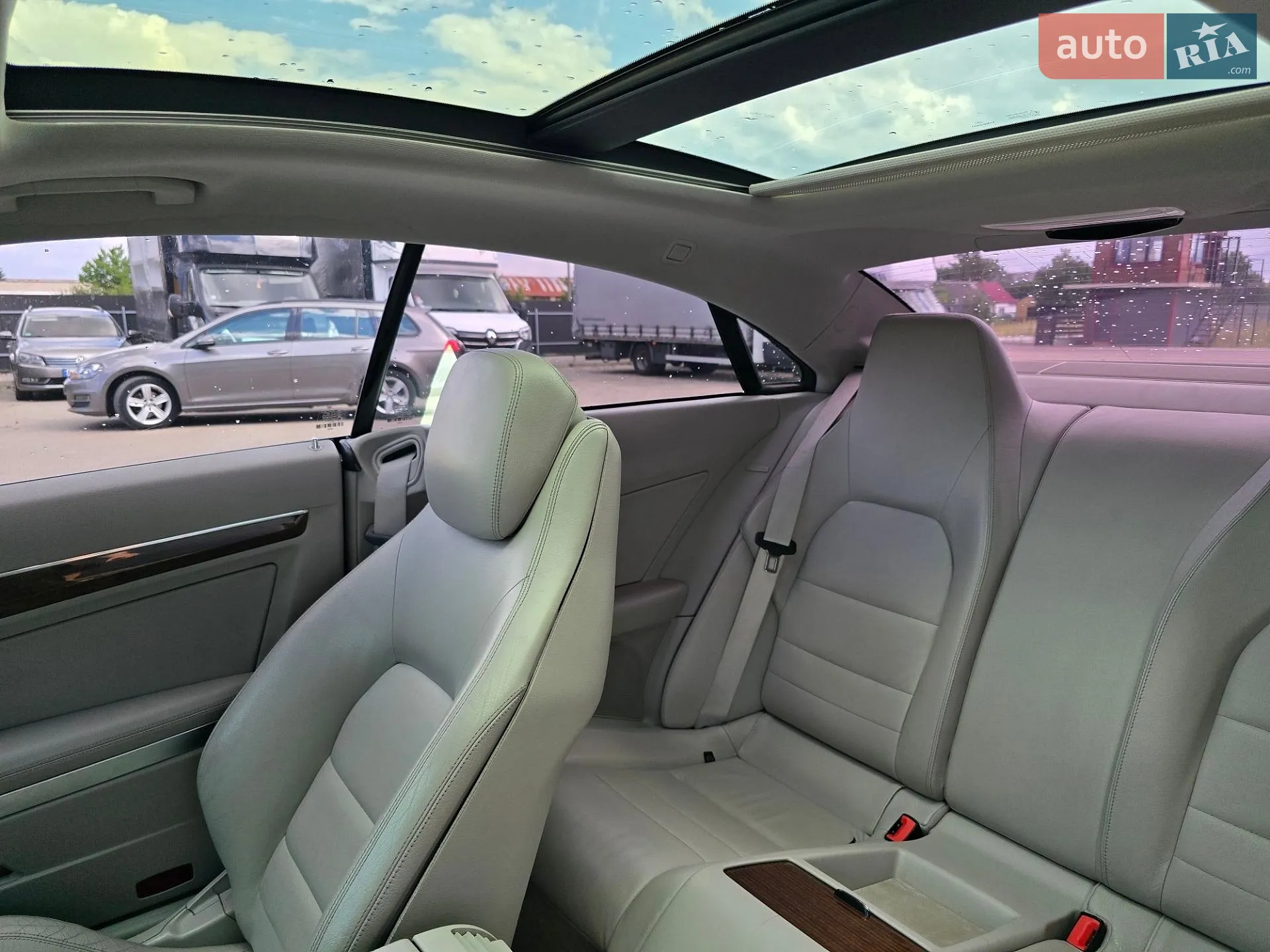 2010 Mercedes-Benz E-klasse - мініатюра 29
