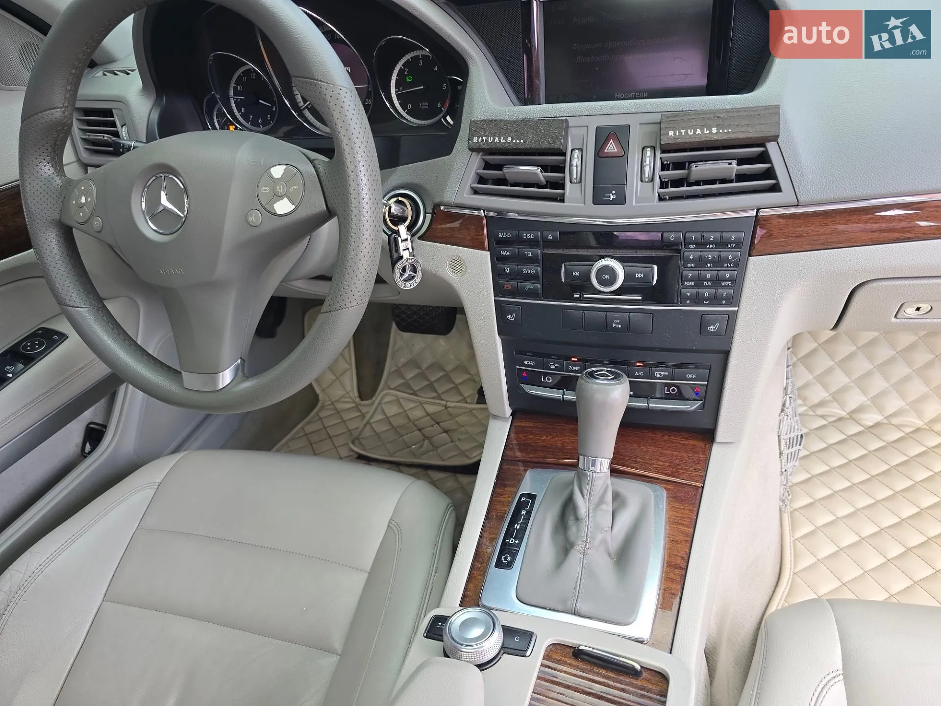 2010 Mercedes-Benz E-klasse - мініатюра 36