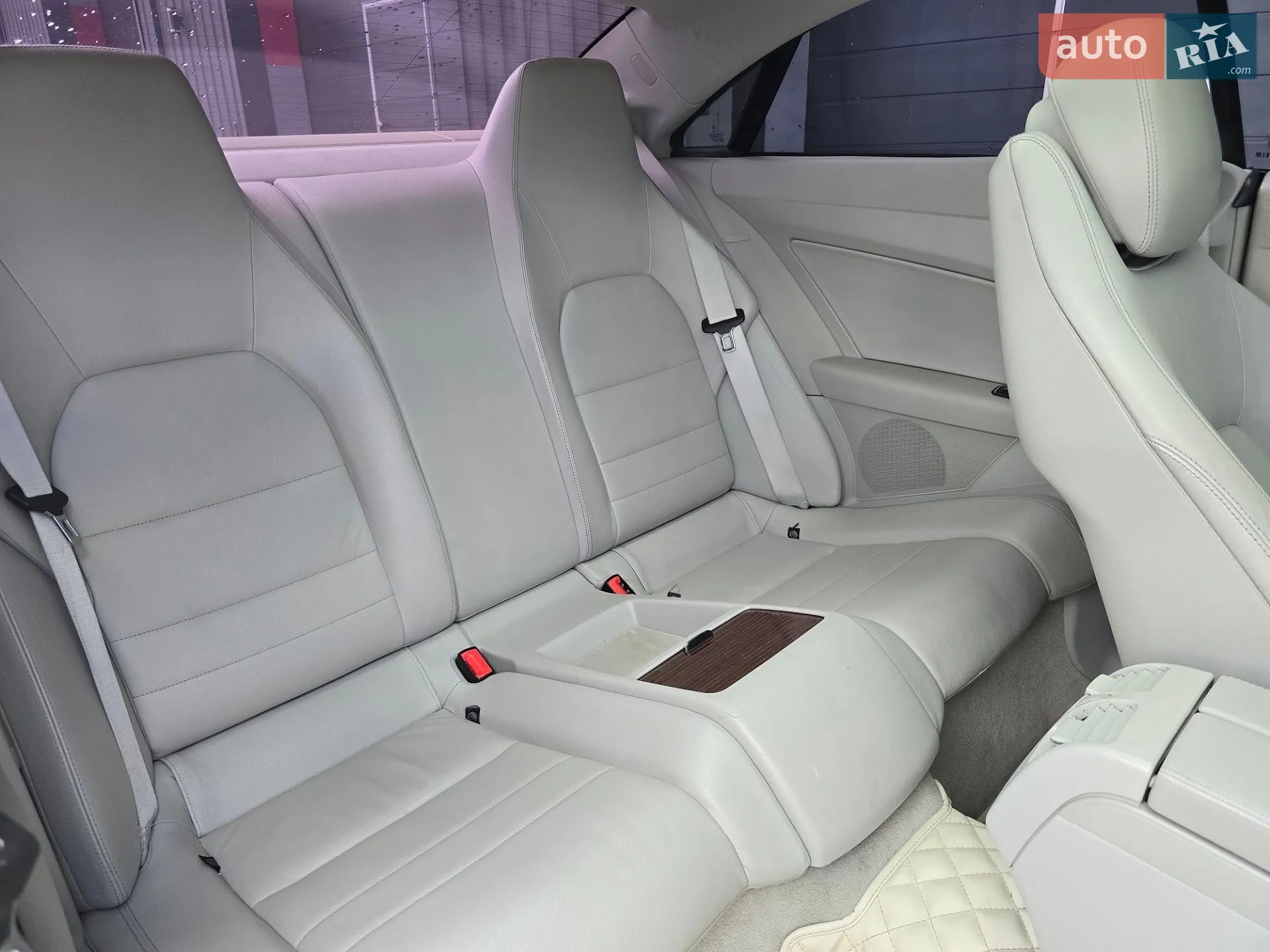 2010 Mercedes-Benz E-klasse - мініатюра 39