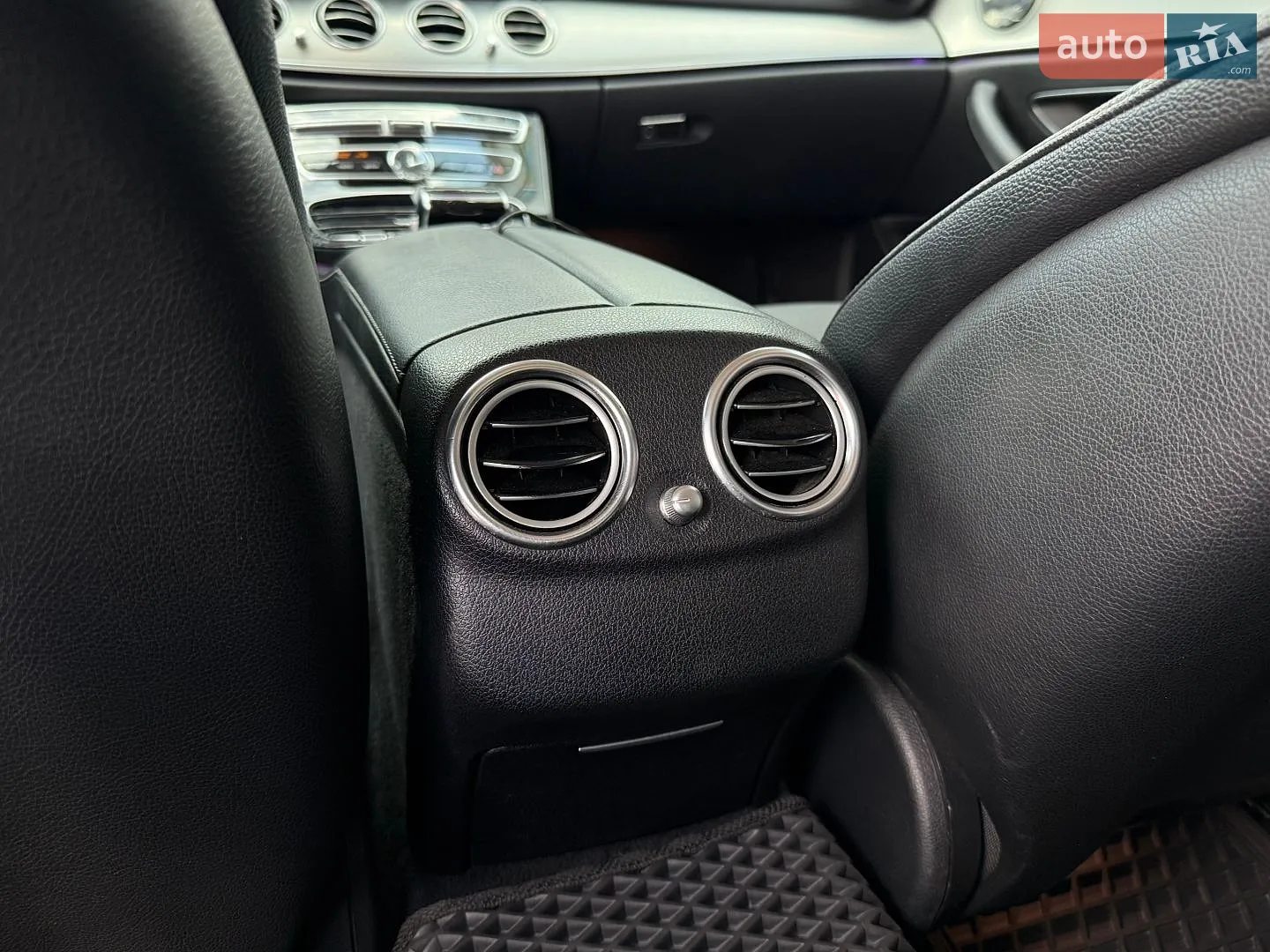 2016 Mercedes-Benz E-klasse - мініатюра 52