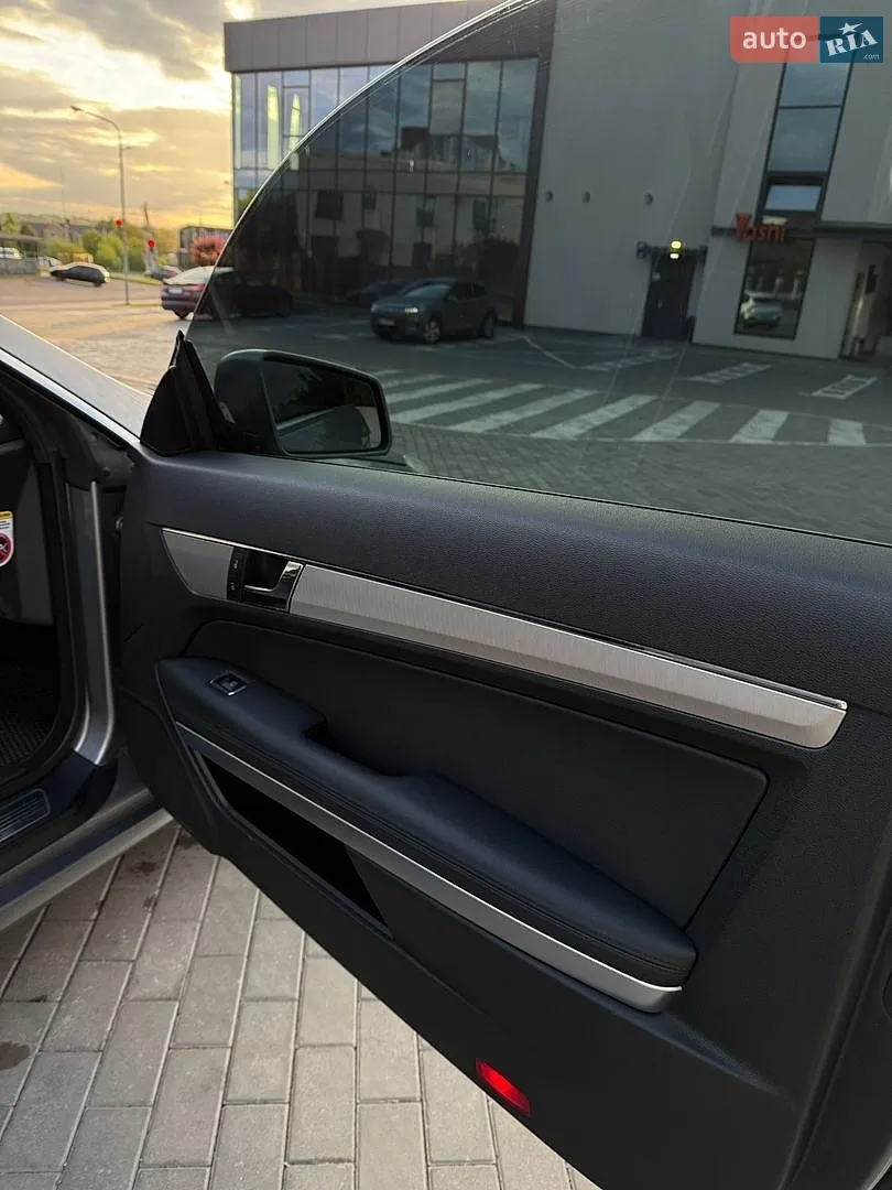 2010 Mercedes-Benz E-klasse - мініатюра 26