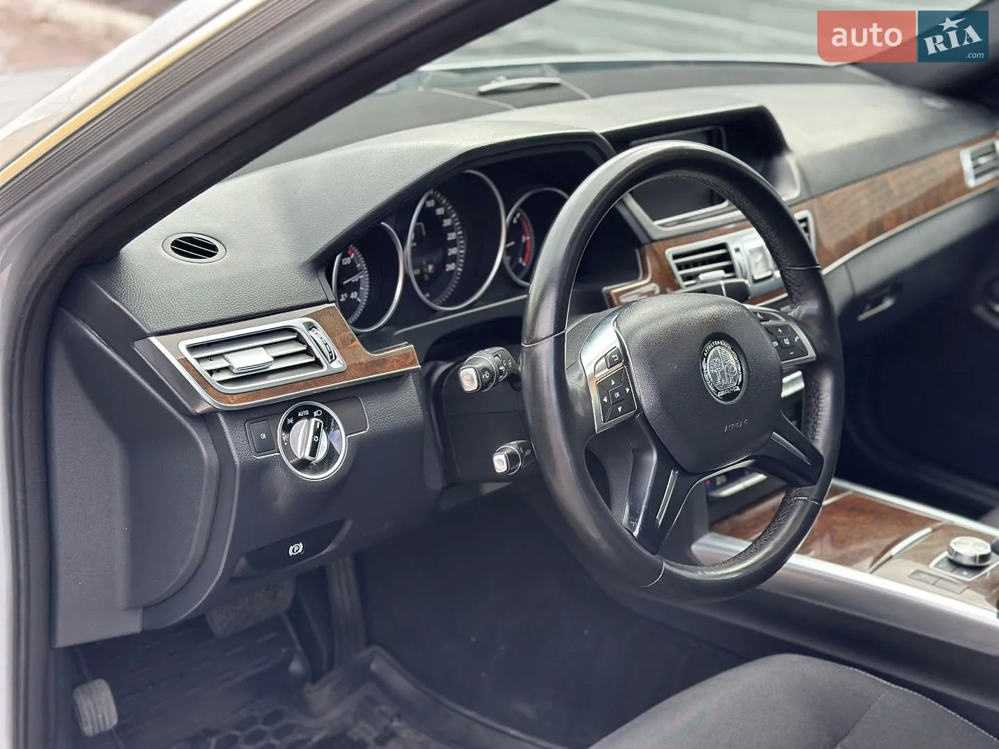 2015 Mercedes-Benz E-klasse - мініатюра 28