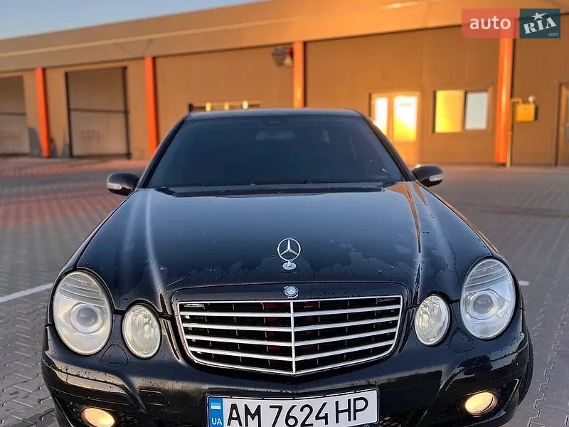 Mercedes-Benz E-Class 2002
