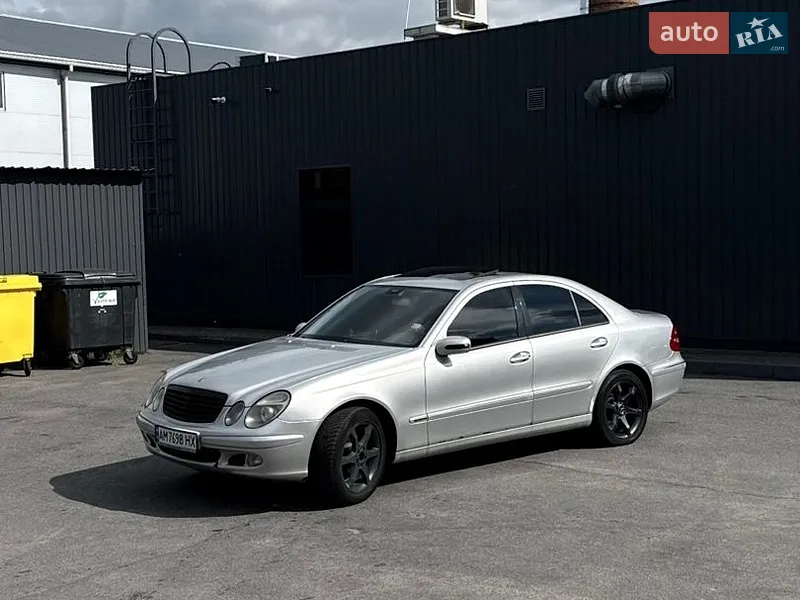 Mercedes-Benz E-Class 2002
