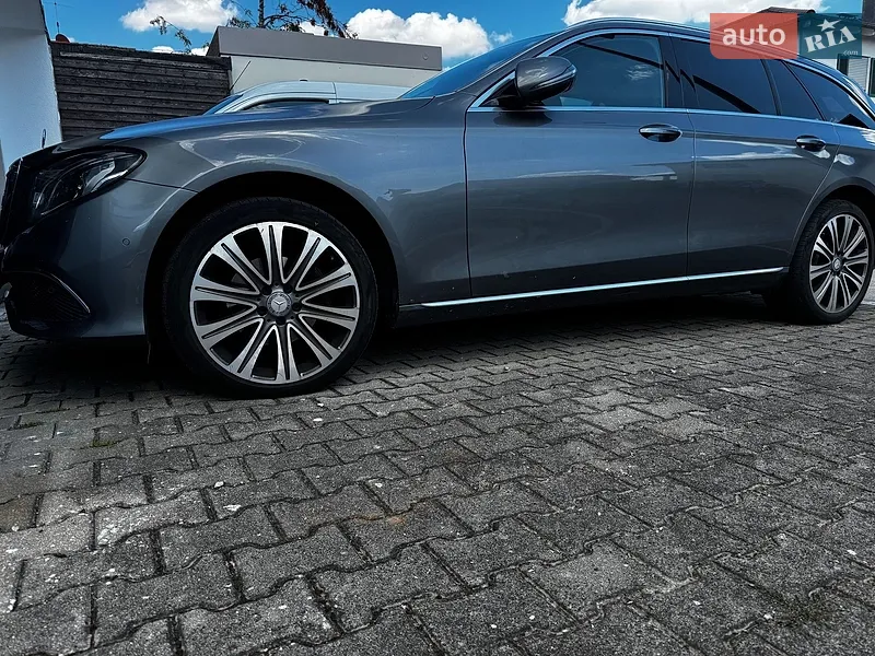 Mercedes-Benz E-Class 2017