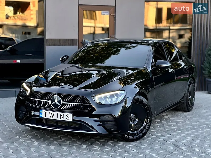 Mercedes-Benz E-Class 2022
