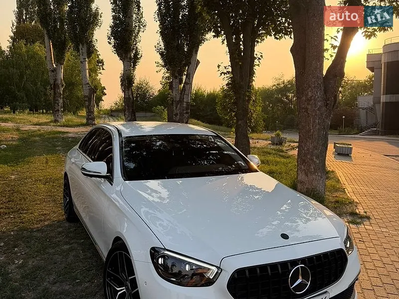 Mercedes-Benz E-Class 2020