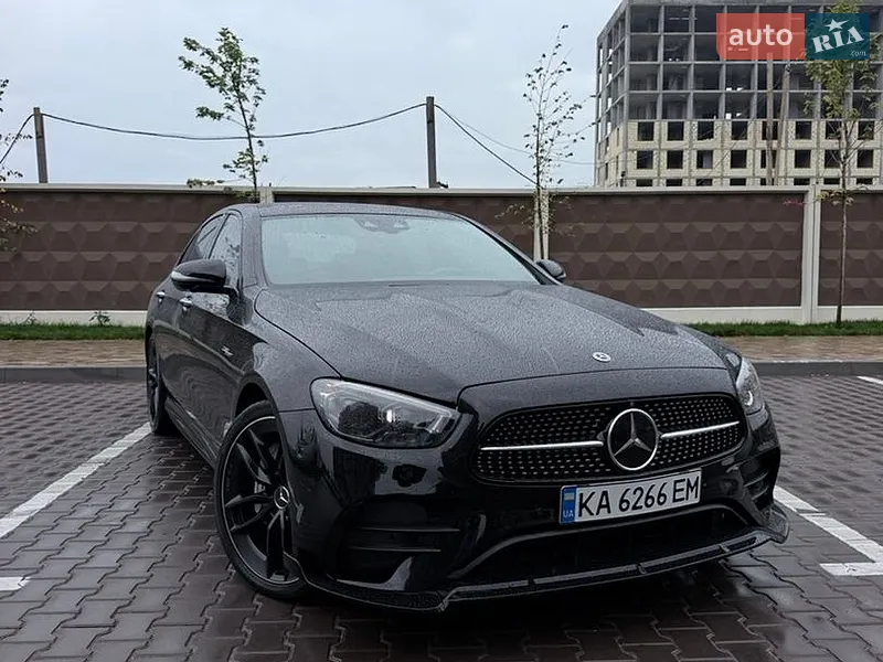 Mercedes-Benz E-Class 2021