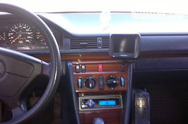 Седан Mercedes-Benz E-Class 1995 в Кропивницком