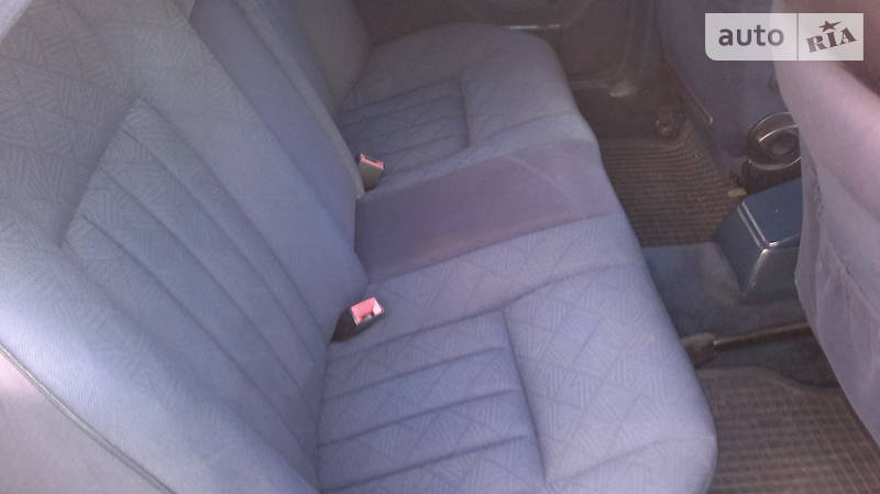 Седан Mercedes-Benz E-Class 1995 в Кропивницком