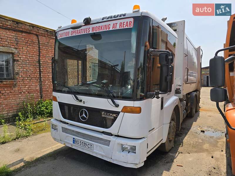 Mercedes-Benz Econic 2013