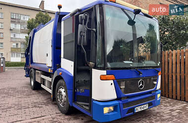 Мусоровоз Mercedes-Benz Econic 2011 в Казатине