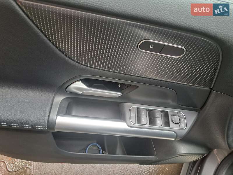 Хетчбек Mercedes-Benz EQA 2023 в Києві