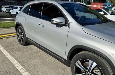 Хэтчбек Mercedes-Benz EQA 2023 в 