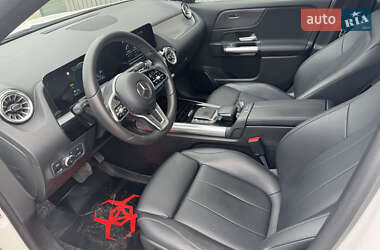 Хетчбек Mercedes-Benz EQA 2021 в 