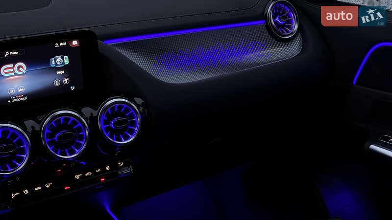 Хэтчбек Mercedes-Benz EQA 2022 в Киеве