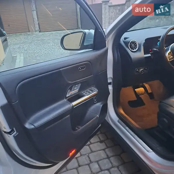 Mercedes-Benz EQA 2021 VIN W1N2437011J028812 фото оголошення 29 з 50