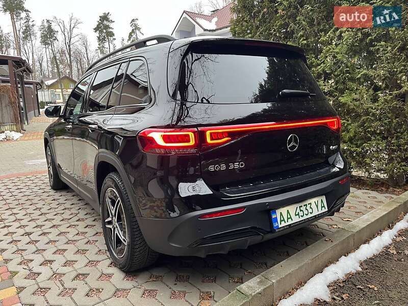 Позашляховик / Кросовер Mercedes-Benz EQB 2022 в Києві