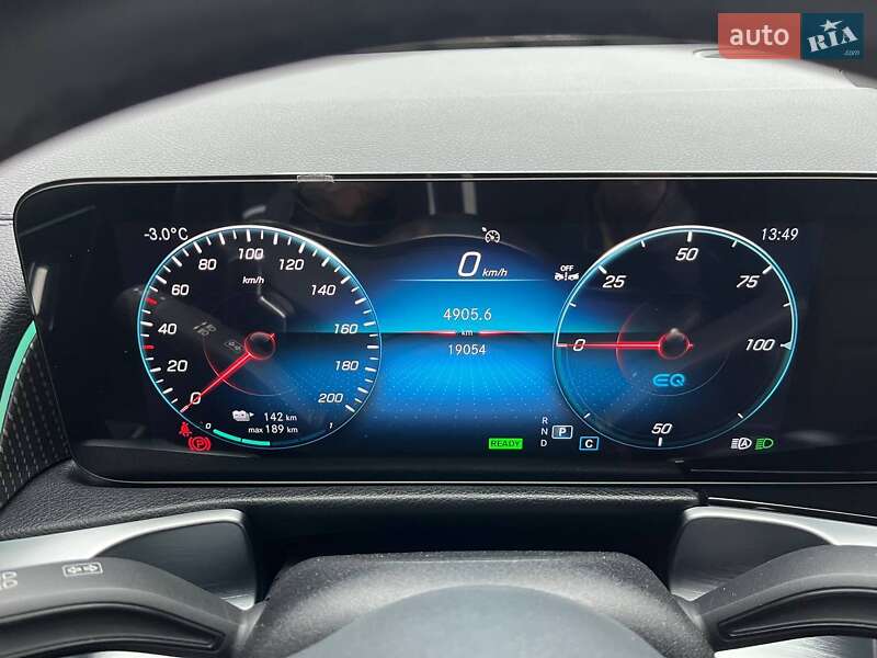 Позашляховик / Кросовер Mercedes-Benz EQB 2022 в Києві