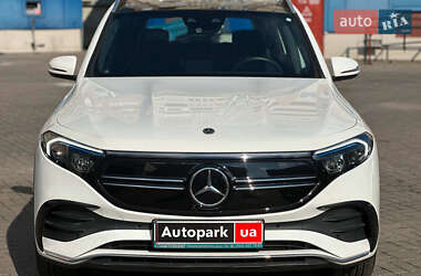 Позашляховик / Кросовер Mercedes-Benz EQB 2021 в 