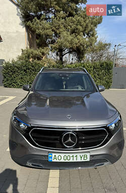 Позашляховик / Кросовер Mercedes-Benz EQB 2022 в 