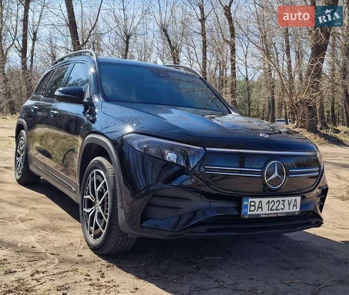 Внедорожник / Кроссовер Mercedes-Benz EQB 2022 в 