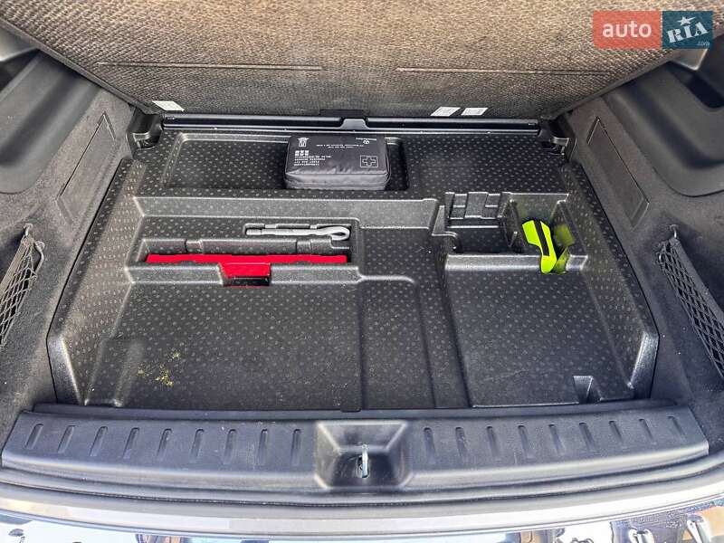 Внедорожник / Кроссовер Mercedes-Benz EQB 2023 в Косове