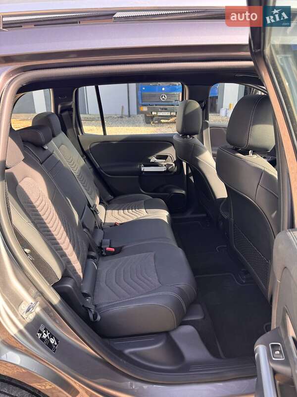Внедорожник / Кроссовер Mercedes-Benz EQB 2023 в Косове