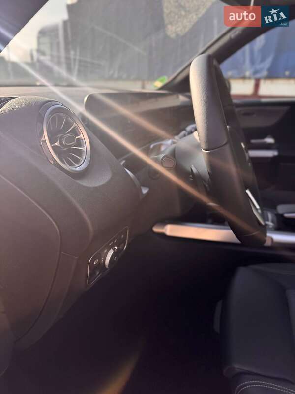 Внедорожник / Кроссовер Mercedes-Benz EQB 2023 в Косове