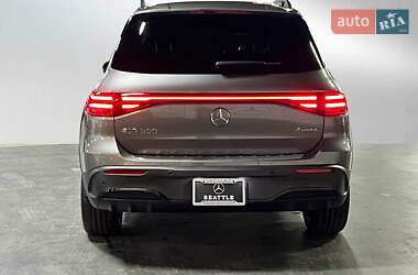 Позашляховик / Кросовер Mercedes-Benz EQB 2024 в 