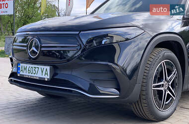 Внедорожник / Кроссовер Mercedes-Benz EQB 2023 в 