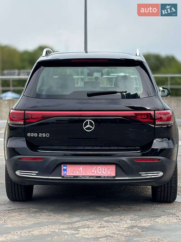 Внедорожник / Кроссовер Mercedes-Benz EQB 2023 в Киеве
