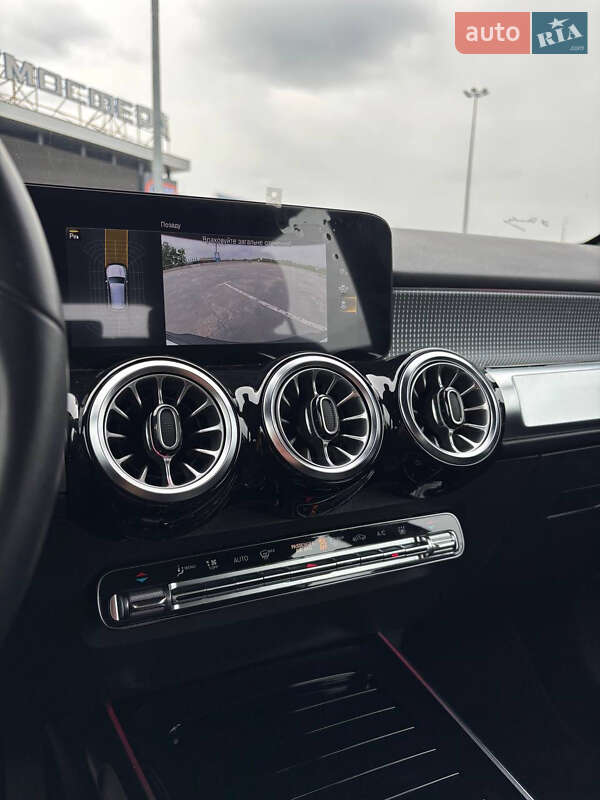 Внедорожник / Кроссовер Mercedes-Benz EQB 2023 в Киеве